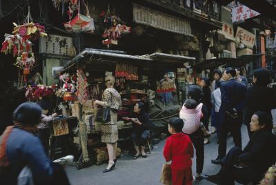 Mark Shaw Mark Shaw Tiger Morse in Leopard Print Shops 1962