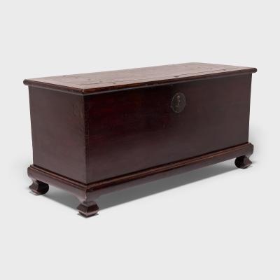 Monumental Full Moon Robe Trunk