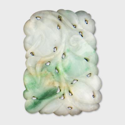 Moss in Snow Jadeite Pendant of Peaches