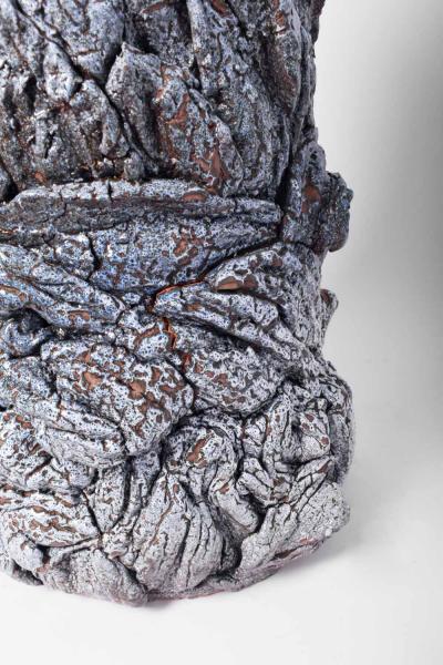 Organic blue side table by Helder 2023 