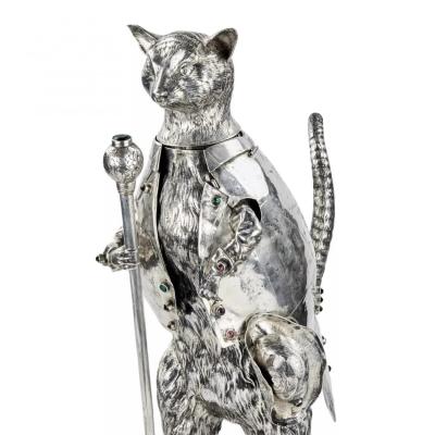 Puss In Boots Silver Figure With Articulated Head 