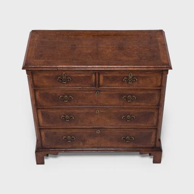 Queen Anne Style Burled Walnut Chest of Drawers