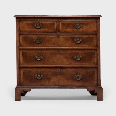 Queen Anne Style Burled Walnut Chest of Drawers