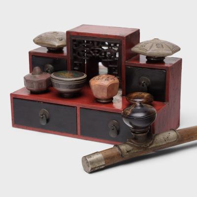 Red Black Lacquer Opium Stand