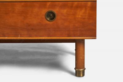 Renzo Rutili Chest of Drawers with Mahogany Maple and Brass USA 1950s