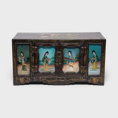 Reverse Glass Treasure Chest