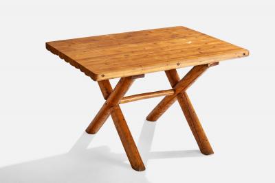 Rittenhouse Furniture Dining Table in Pine USA 1940s