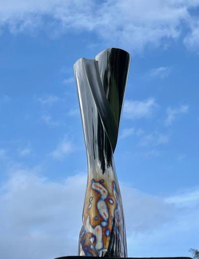 Santiago Medina COSMOS MONUMENTAL Santiago Medina