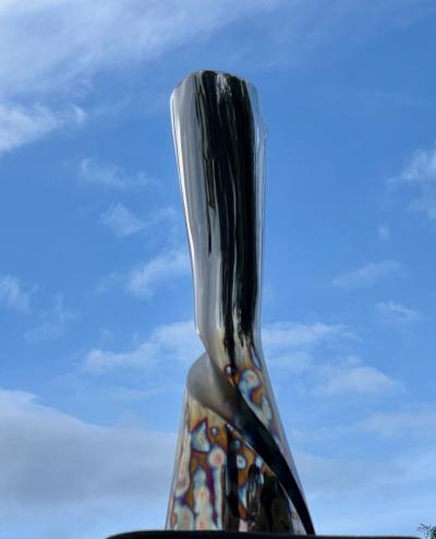 Santiago Medina COSMOS MONUMENTAL Santiago Medina