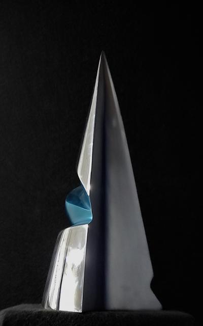 Santiago Medina UNITY TABLE TOP Santiago Medina