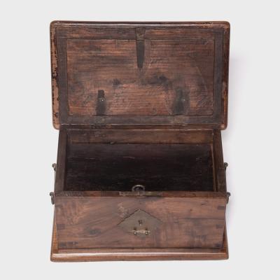 Studded Nanmu Lock Box