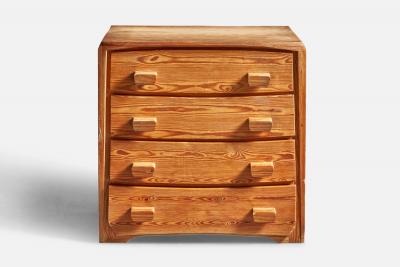 Swiss Designer Dresser in Pine Switzerland 1930s
