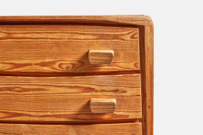 Swiss Designer Dresser in Pine Switzerland 1930s