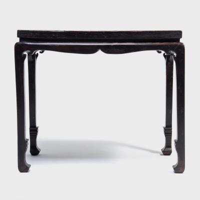 Sword Leg Waisted Offering Table