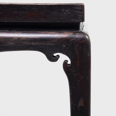 Sword Leg Waisted Offering Table