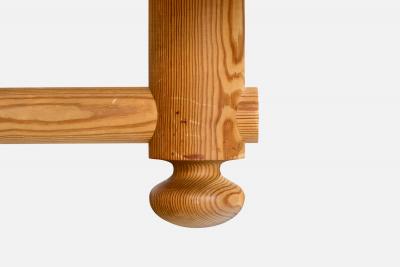 Uno Osten Kristiansson Uno Kristiansson Floor Lamp with Pine and Paper Sweden 1970s