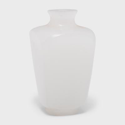 White Agate Snuff Bottle