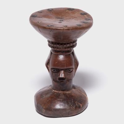 Yaka Seer Stool