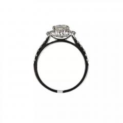18 Carat White Gold And Diamond Ring - 4780132