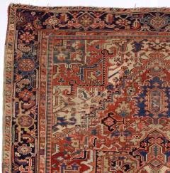 Antique Persian Heriz Rug 86 x 111  - 4268810