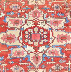 Antique Persian Serapi Rug 104 x 120  - 4268017