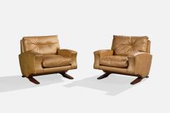 Argentine Designer Lounge Chairs with Vinyl and Wood Argentina 1970s - 4785526