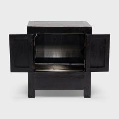 Black Lacquer Locking Chest - 4258214