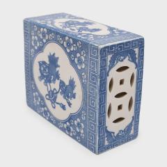 Blue and White Fu Lion Headrest - 4165703