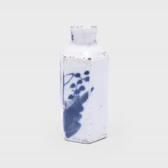 Blue and White Snuff Bottle - 4165891