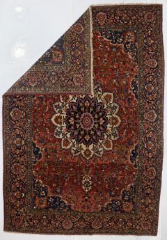 Fine Antique Persian Bakhtiari Rug 70 x 103  - 4268724