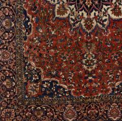 Fine Antique Persian Bakhtiari Rug 70 x 103  - 4268726