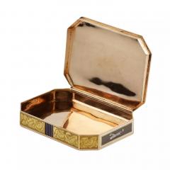French Gold Snuffbox With Enamel Grisaille Military Games Of Putti France - 4781681