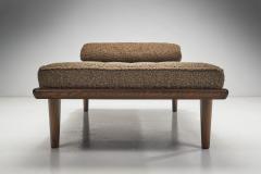 G perts M bler G perts M bler Upholstered Daybed with Head Cushion Sweden 1960s - 2926075
