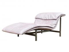 Giovanni Offredi Mid Century Italian Modern Saporiti Chaise Lounge Chair in Blush Pink Leather - 2058936