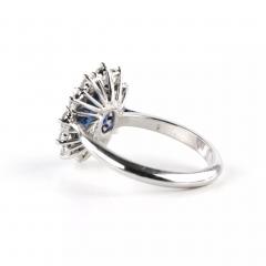 Gold Ring With Sapphire And Diamonds - 4780111