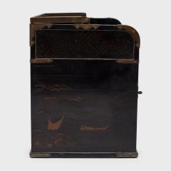 Japanese Tabako bon with Gilt Mountain Landscapes - 4459857