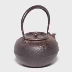 Japanese Tetsubin with Chrysanthemum Blossoms - 4165360