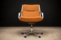 Jorge Zalszupin Low Commander Swivel Armchair in Chenille Aluminum 1973 - 4801706