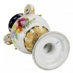 Large Salon Vase With Floral Bouquets Ernst August Leuteritz Germany Meissen - 4782129