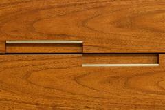 Merton Gershun Dresser in Walnut USA 1950s - 4769300