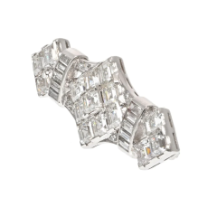 PLATINUM 4 50 CARATS CARRE BAGUETTE AND ROUND CUT DIAMOND BROOCH - 2765352