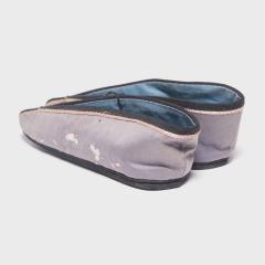 Pair of Lilac Plum Blossom Lotus Slippers - 4165440