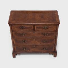Queen Anne Style Burled Walnut Chest of Drawers - 4181145