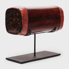 Red Lacquer Hide Pillow - 4167287