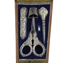 Sewing Etui In Its Original Presentation Case Europe Turn Of The 20th Century - 4781670