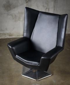 Voitto Haapalainen Pair of Voitto Haapalainen Prisma Lounge Chairs - 184795