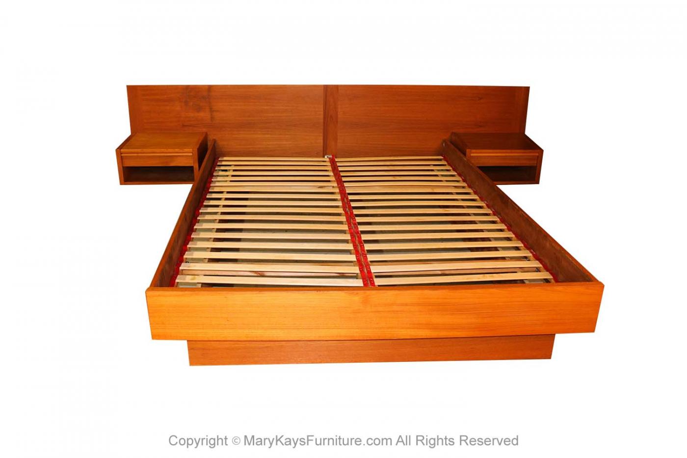 Jesper International Jesper Danish Modern Teak Queen Platform Bed