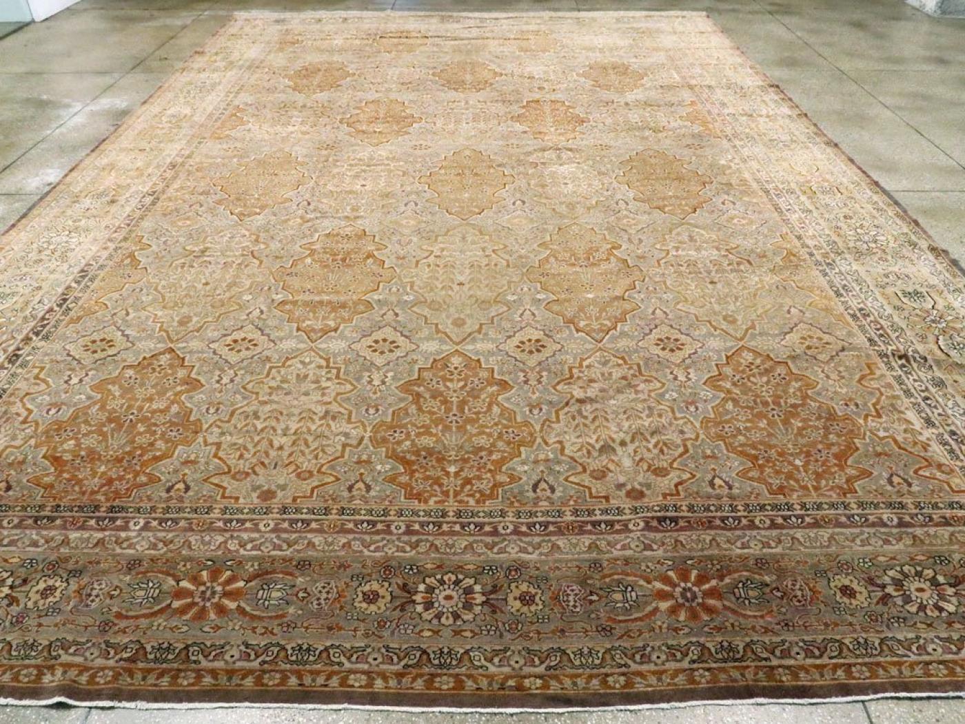 ANTIQUE INDIAN LAHORE CARPET