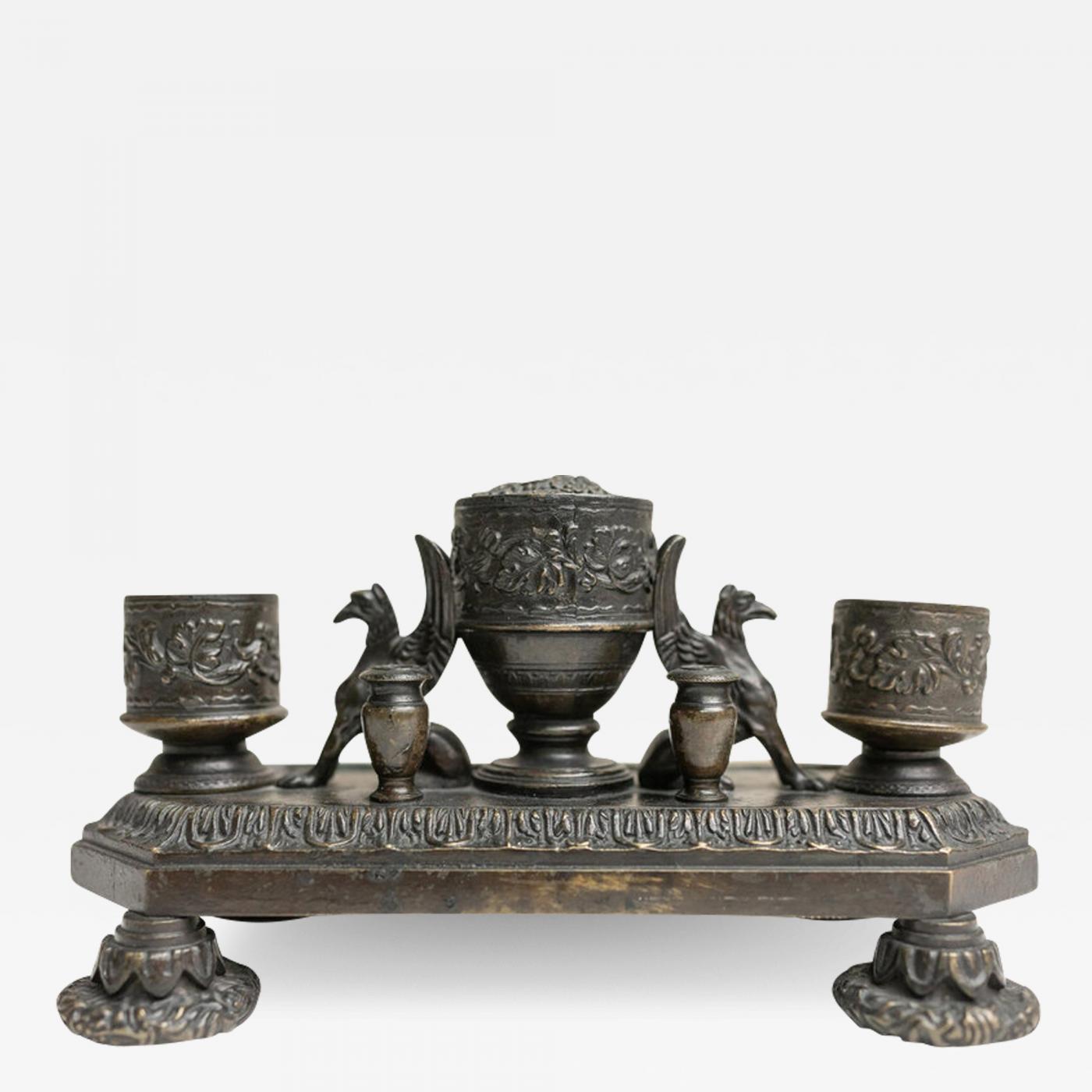 RENAISSANCE STYLE BRONZE INKWELL DECORATED WITH GRYPHONS
