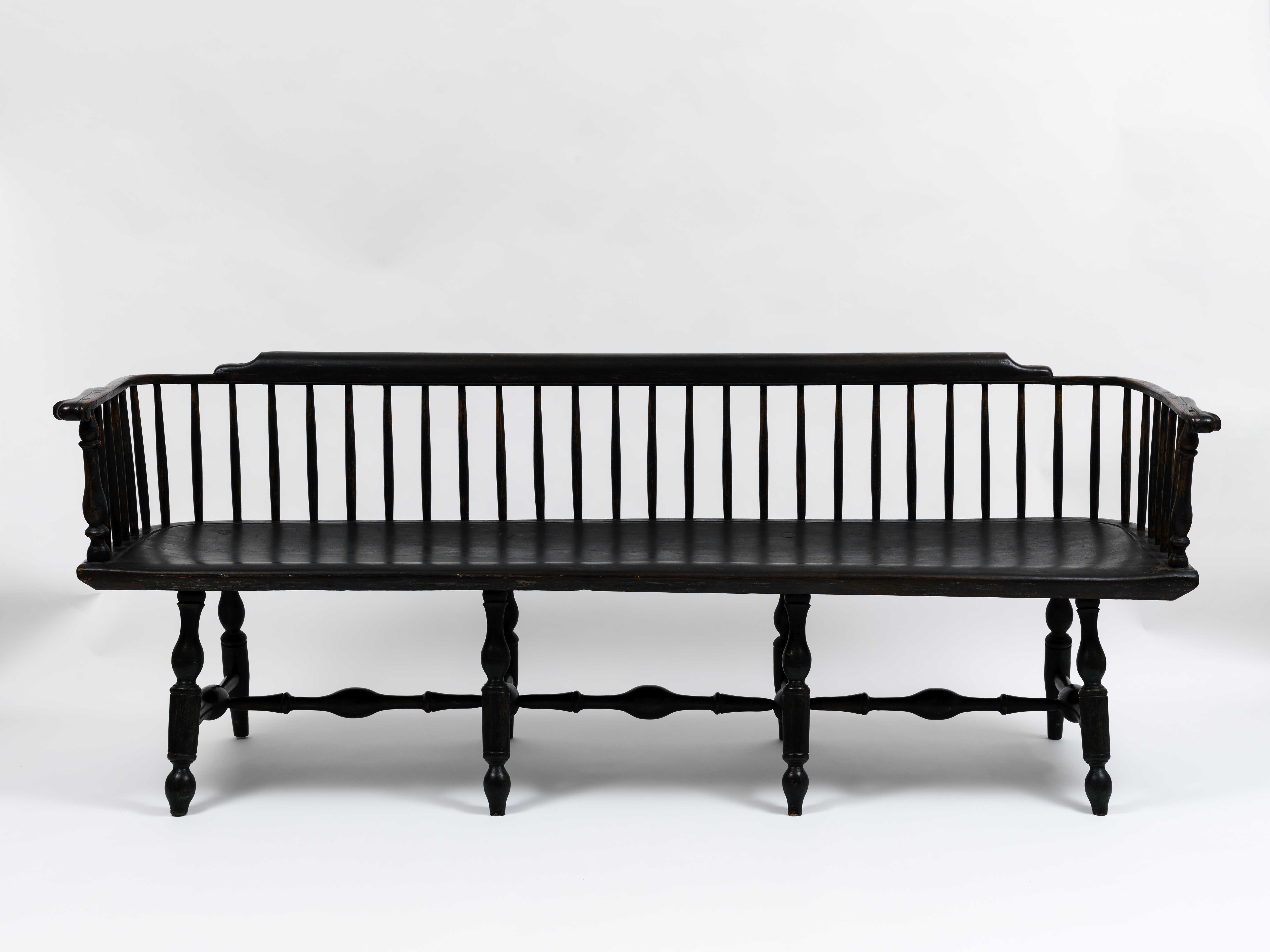 5. Unattributed, Windsor Low Back Settee, ca. 1760–1780, wood with black and green paint, 30 × 81 × 24 in. Jonathan and Karin Fielding Collection. Photo by Fredrik Nilsen, courtesy of The Huntington Library, Art Collections, and Botanical Gardens.